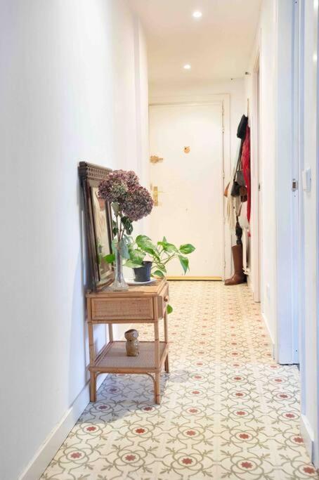 Piso Centrico, Bonito, Acogedor, Aire Acondicionado Y Piscina Enfrente De Casa Madrid Exterior foto