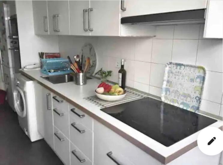 Piso Centrico, Bonito, Acogedor, Aire Acondicionado Y Piscina Enfrente De Casa Madrid Exterior foto